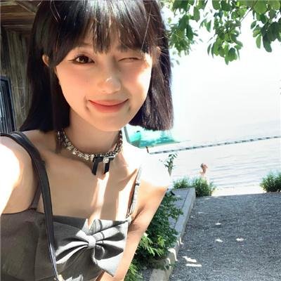 正在缩小的男人